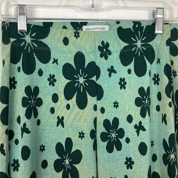 Urban Outfitters Floral Bryn Flare Pants Size Medium Green - Picture 5 of 10
